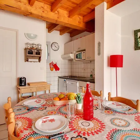 Triplex Calme 6 Pers, Terrasse, Parking, Proche Station - Fr-1-402-90 Apartment Esquieze-Sere