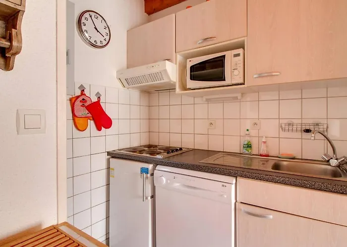 Triplex Calme 6 Pers, Terrasse, Parking, Proche Station - Fr-1-402-90 * Esquièze - Sère