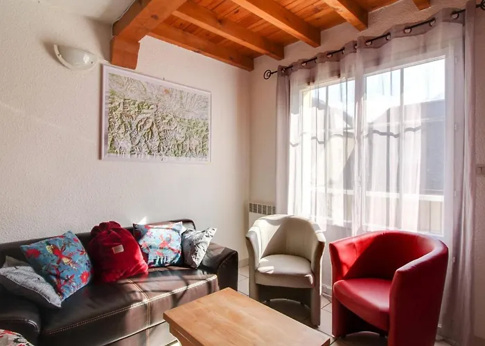 Triplex Calme 6 Pers, Terrasse, Parking, Proche Station - Fr-1-402-90 아파트 Esquièze - Sère