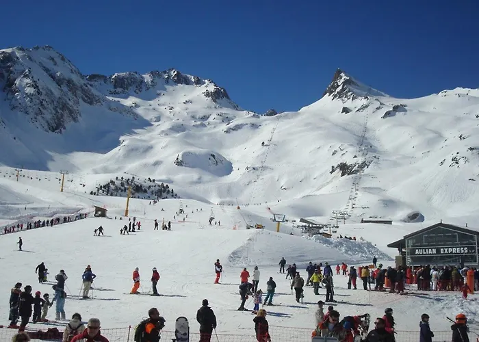 아파트 Triplex Calme 6 Pers, Terrasse, Parking, Proche Station - Fr-1-402-90 Esquièze - Sère